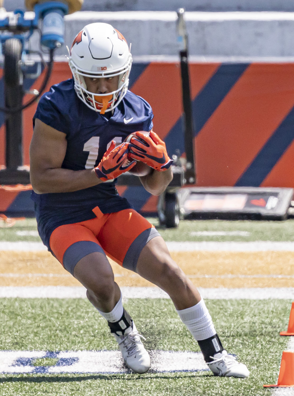 Illinois football practice 27 080221.JPG